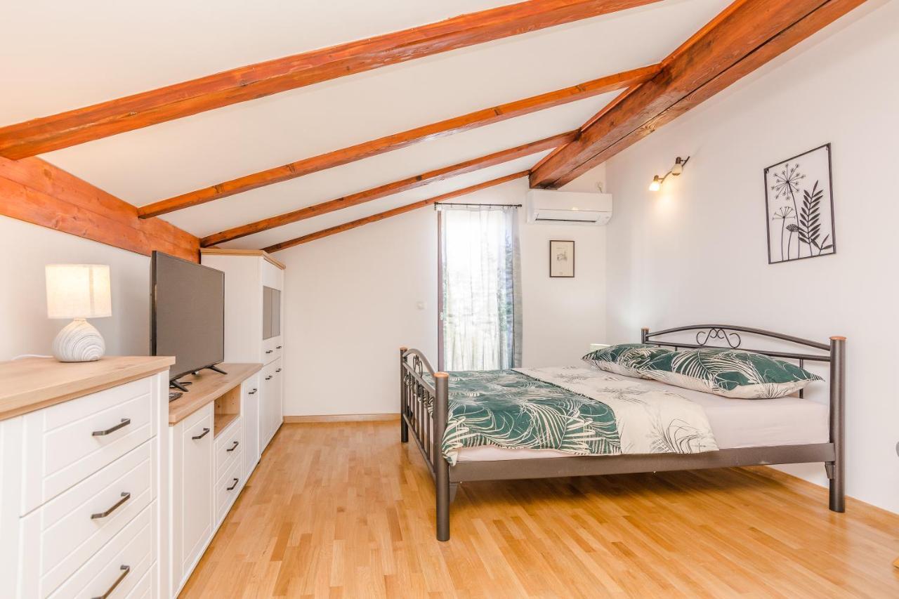 Bodulica Appartement Zadar Buitenkant foto